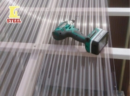 Tôn Lấy Sáng Trong Suốt Polycarbonate Bền Đẹp, Giá Tốt - Tôn Thép Kim Lân